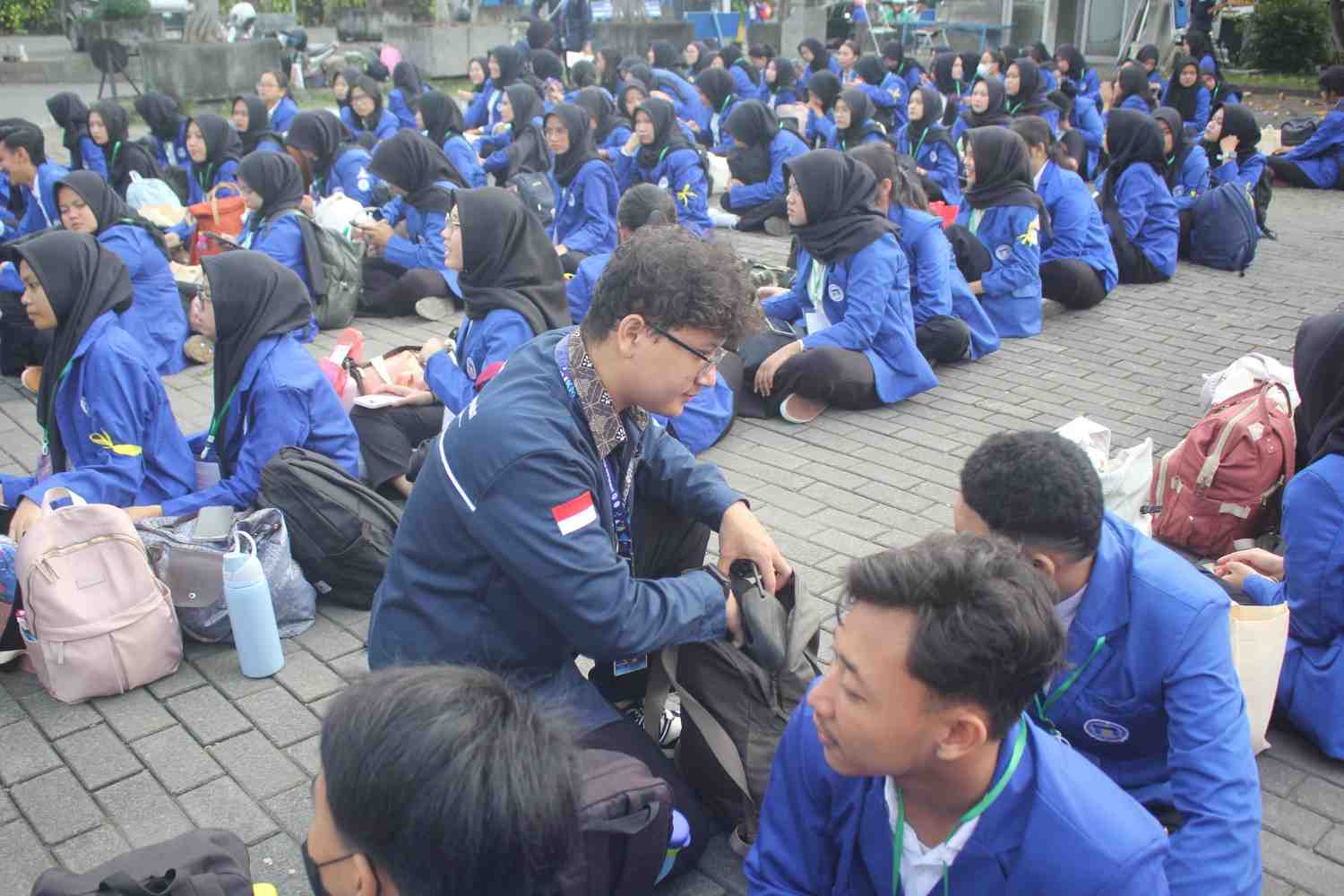 Open Gate dan Registrasi (Pengecekan)